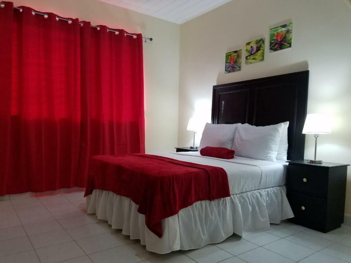 Mh Boutique Hotel سان بيدرو سولا المظهر الخارجي الصورة