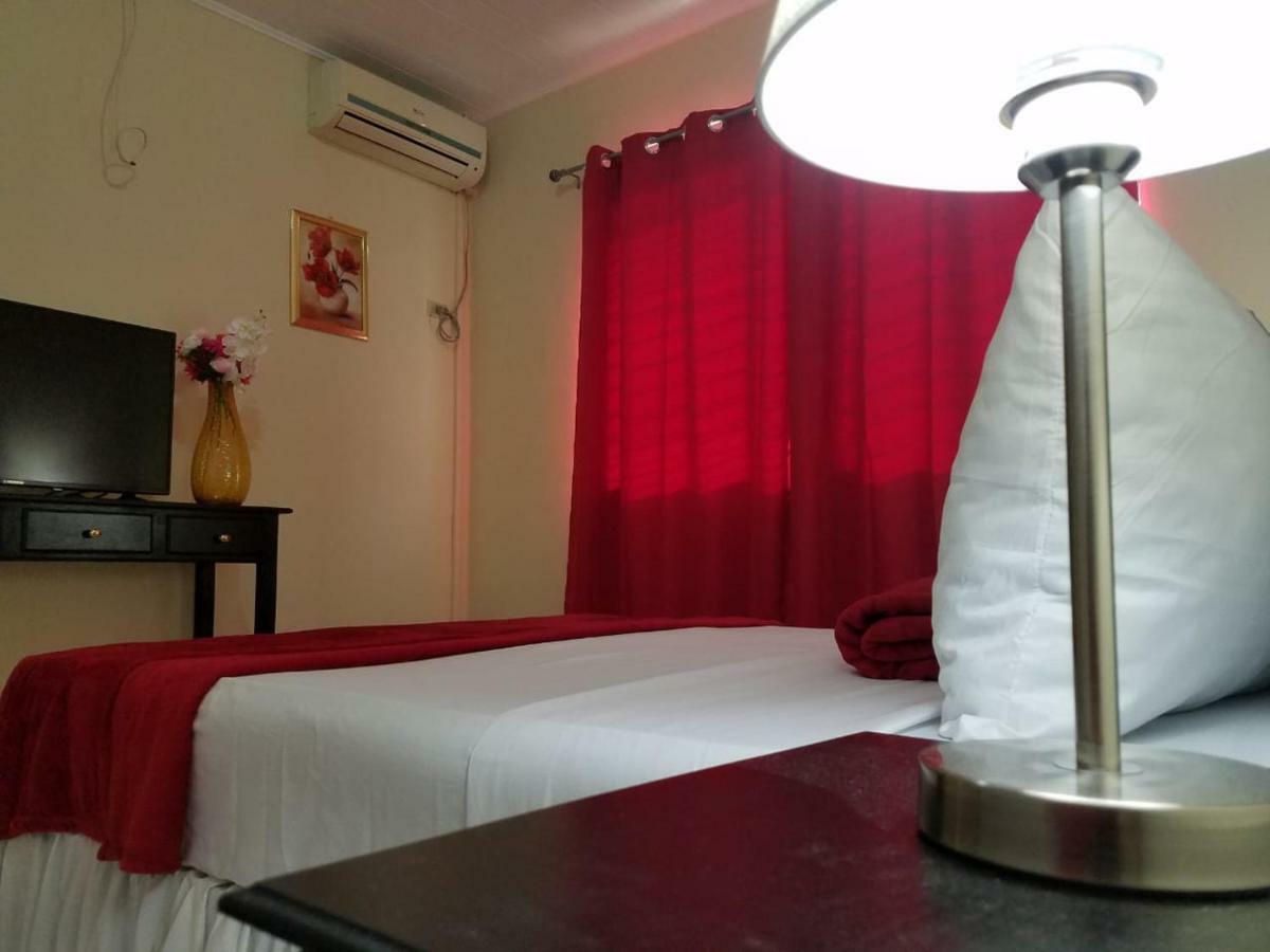 Mh Boutique Hotel سان بيدرو سولا المظهر الخارجي الصورة